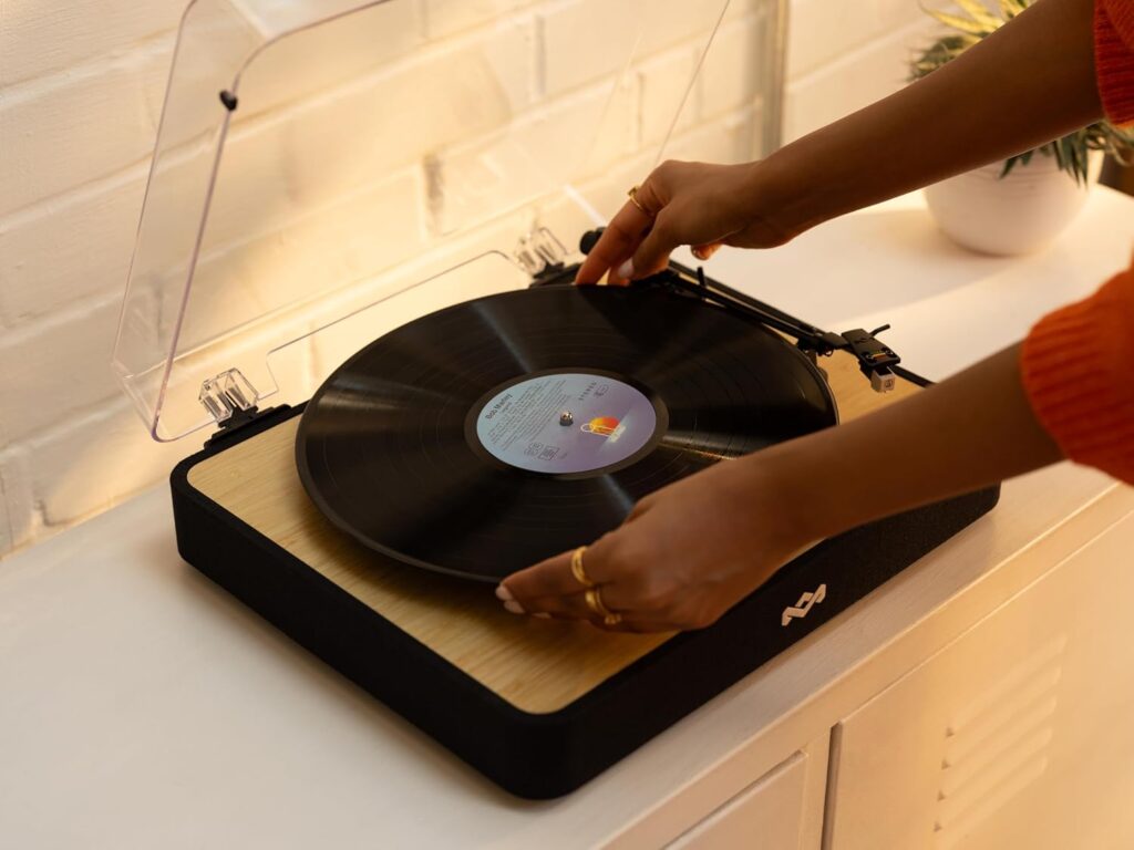 House of Marley Revolution Wireless Turntable House of Marley Revolution wireless turntable finished in sustainable wood and fabric